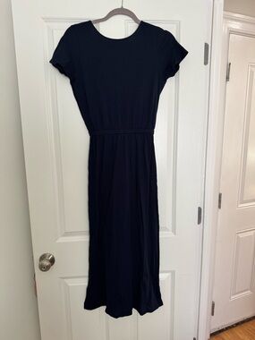 Sézane Navy Short-Sleeve Midi Dress with Elastic Waist - Open Back